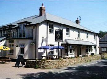 The Bickford Arms Inn ホルズワージー エクステリア 写真